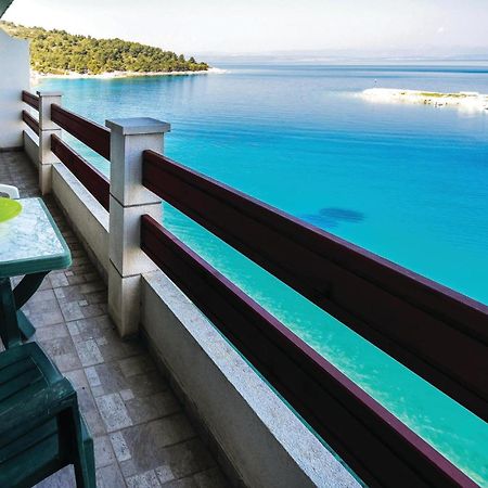 2 Bedroom Gorgeous Apartment In Stomorska Bagian luar foto