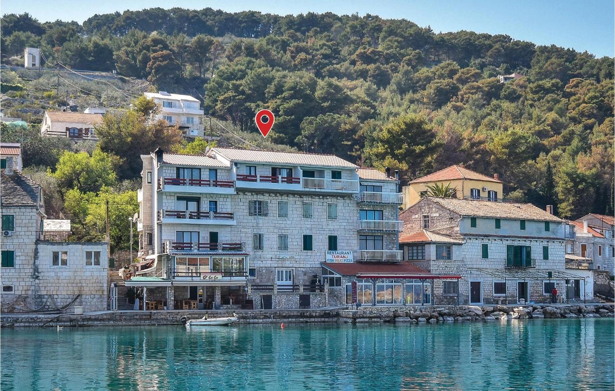 2 Bedroom Gorgeous Apartment In Stomorska Bagian luar foto